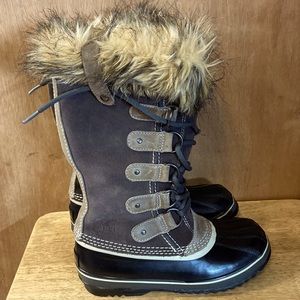 Ladies Sorels winter waterproof boot. Size 6